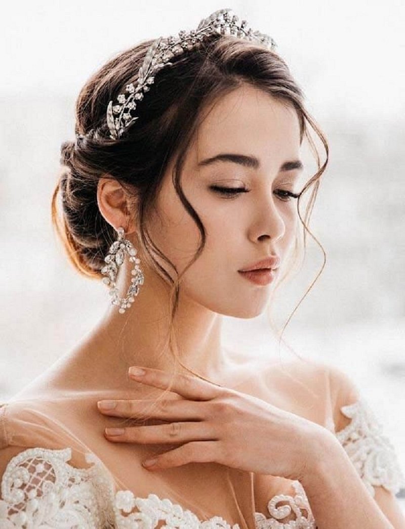 10+ Kiểu Makeup, Trang điểm cô dâu tóc dài đẹp - 60 10+ Kiểu Makeup, Trang điểm cô dâu tóc dài đẹp - 59
