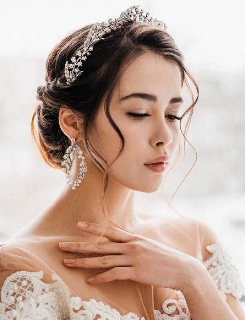 10+ Kiểu Makeup, Trang điểm cô dâu tóc dài đẹp - 44 10+ Kiểu Makeup, Trang điểm cô dâu tóc dài đẹp - 43