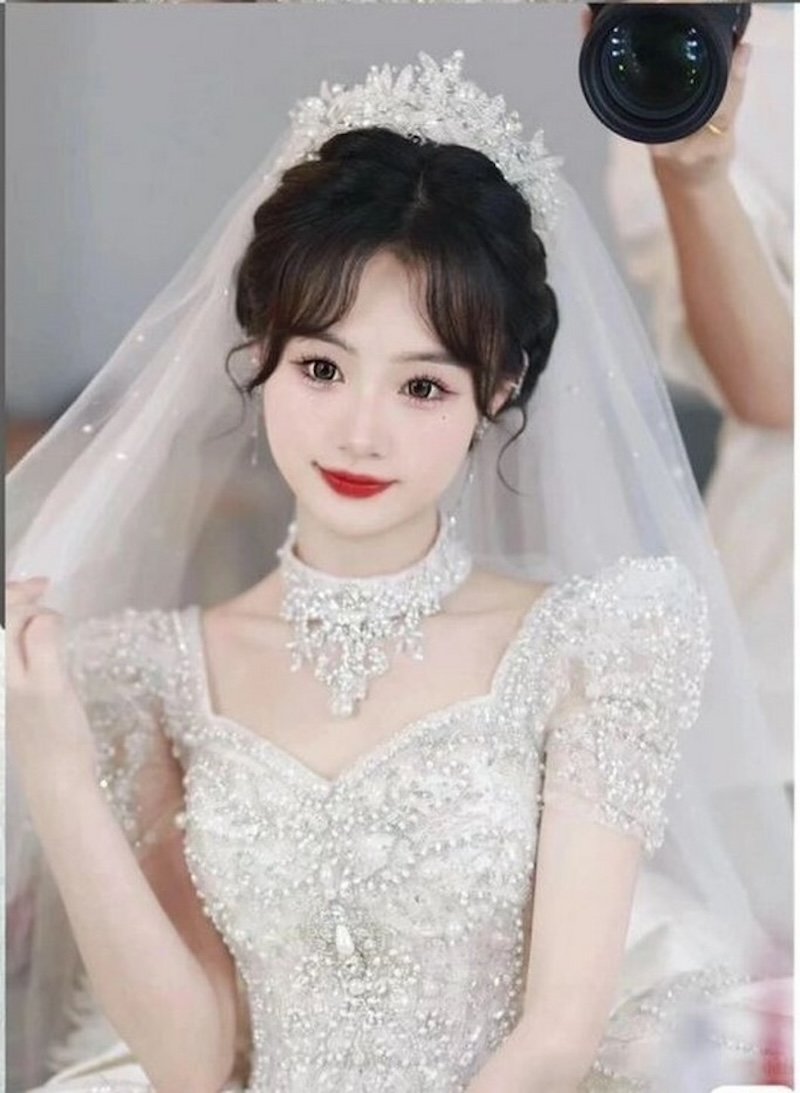 10+ Tone Makeup, Trang điểm cô dâu mặt tròn đẹp - 42 10+ Tone Makeup, Trang điểm cô dâu mặt tròn đẹp - 41