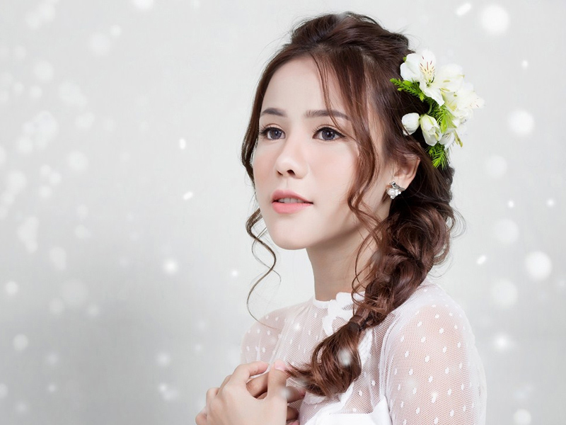 10+ Mẫu Makeup, Trang điểm cô dâu mặt vuông đẹp - 48 10+ Mẫu Makeup, Trang điểm cô dâu mặt vuông đẹp - 47