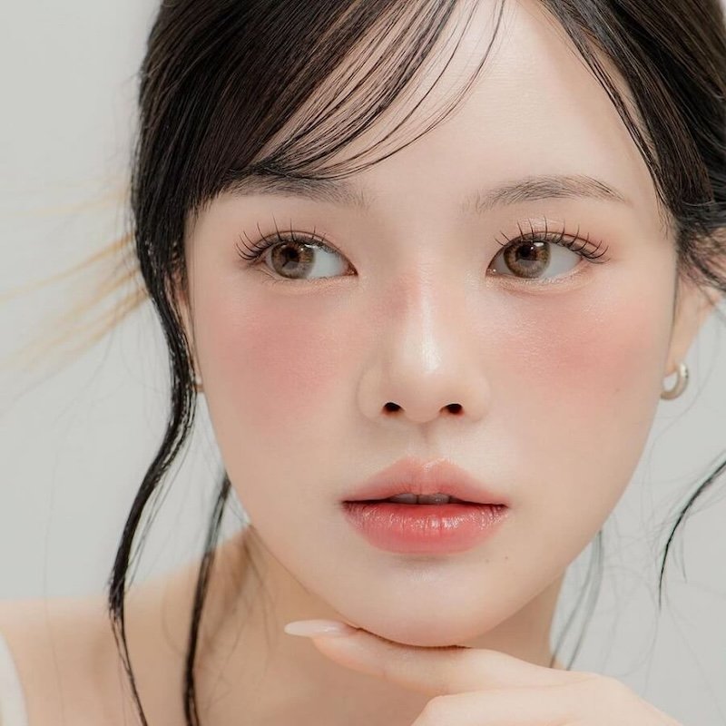 [Bí Quyết] Cách Makeup, trang điểm mặt tròn thêm xinh - 39