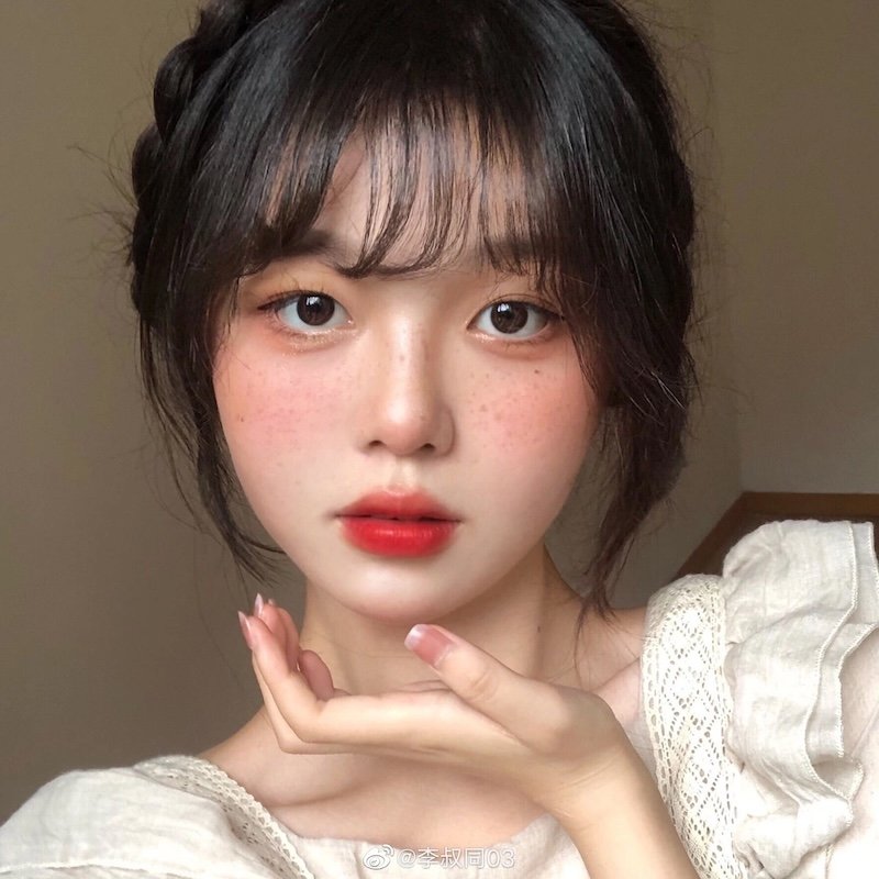 [Bí Quyết] Cách Makeup, trang điểm mặt tròn thêm xinh - 43