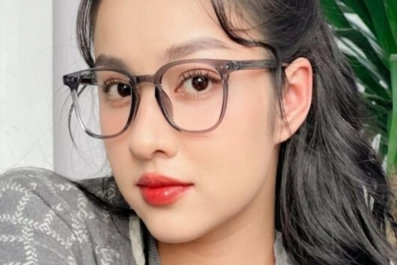 [Bí Quyết] Cách Makeup, Trang điểm mặt trái xoan - 39