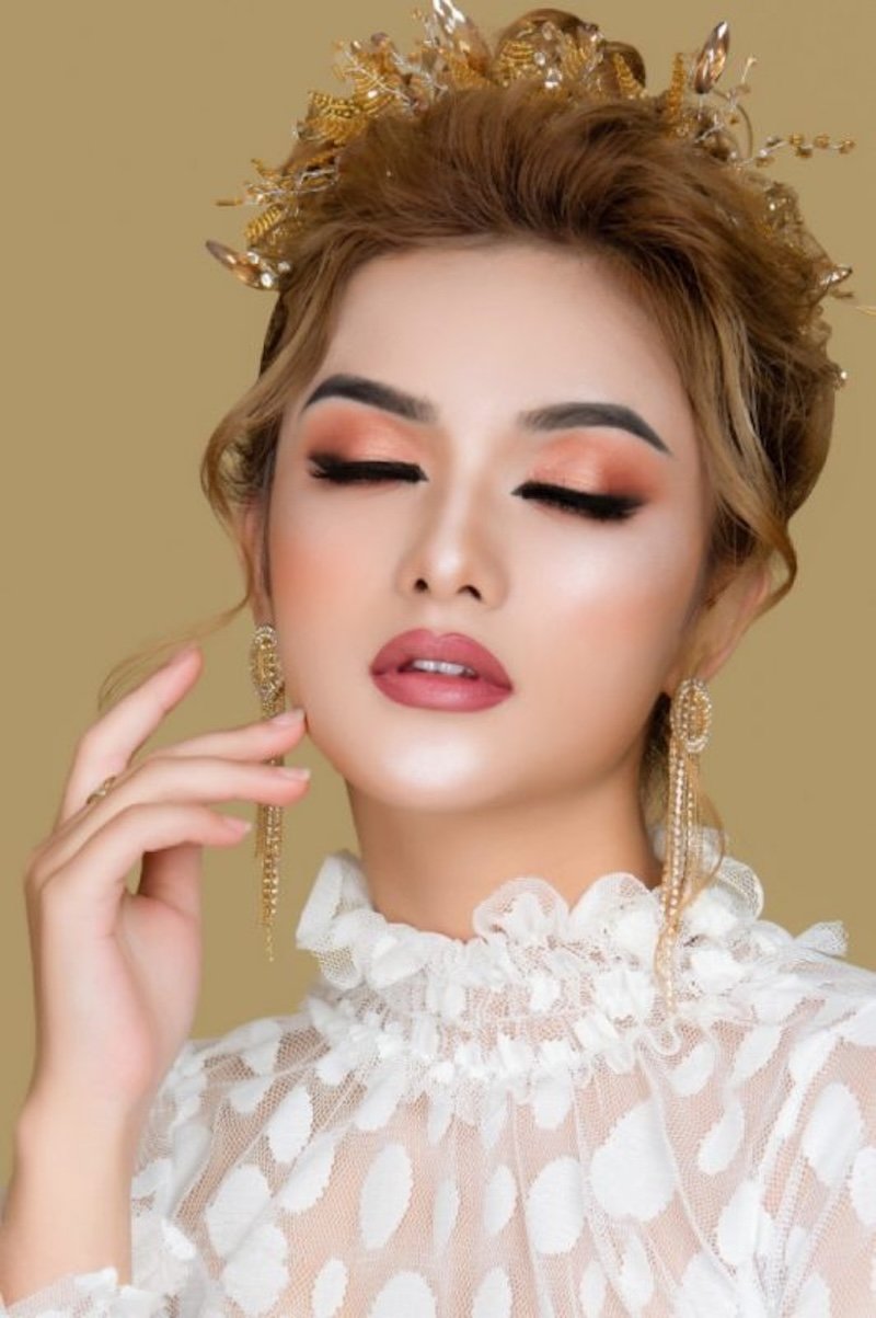 10+ Makeup, Trang điểm cô dâu da ngăm đẹp - 46 10+ Makeup, Trang điểm cô dâu da ngăm đẹp - 45
