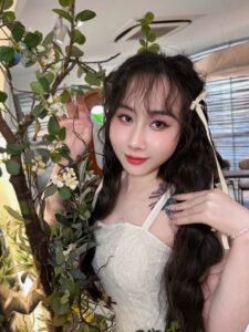 [Bí Quyết] Cách Makeup, Trang Điểm Cho Người Trán Cao - 12