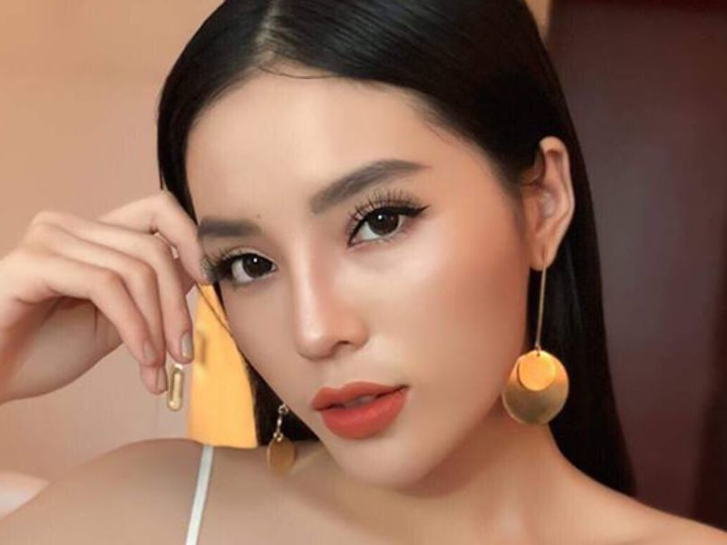 [Bí Quyết] Cách Makeup, Trang Điểm Cho Người Trán Cao - 59