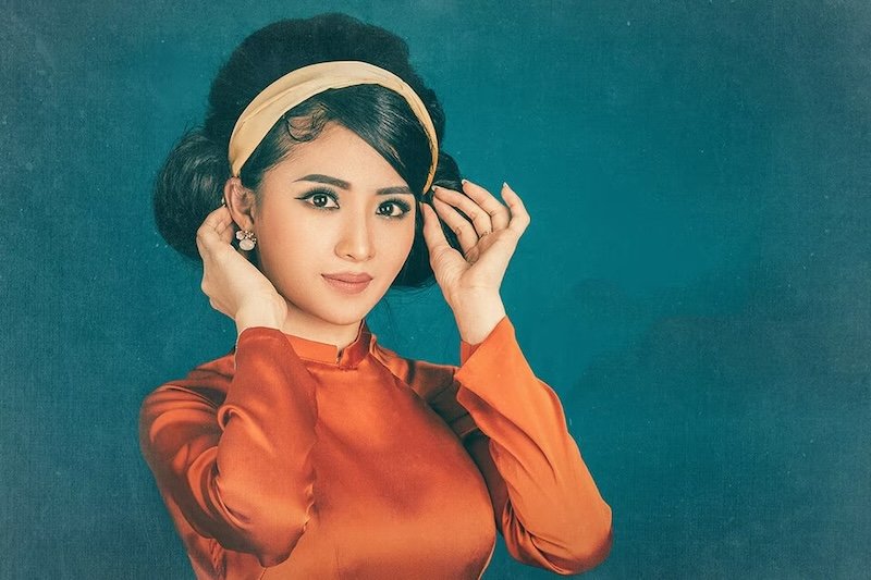 10+ Kiểu Makeup, Trang điểm phong cách cổ điển đẹp - 38 10+ Kiểu Makeup, Trang điểm phong cách cổ điển đẹp - 37