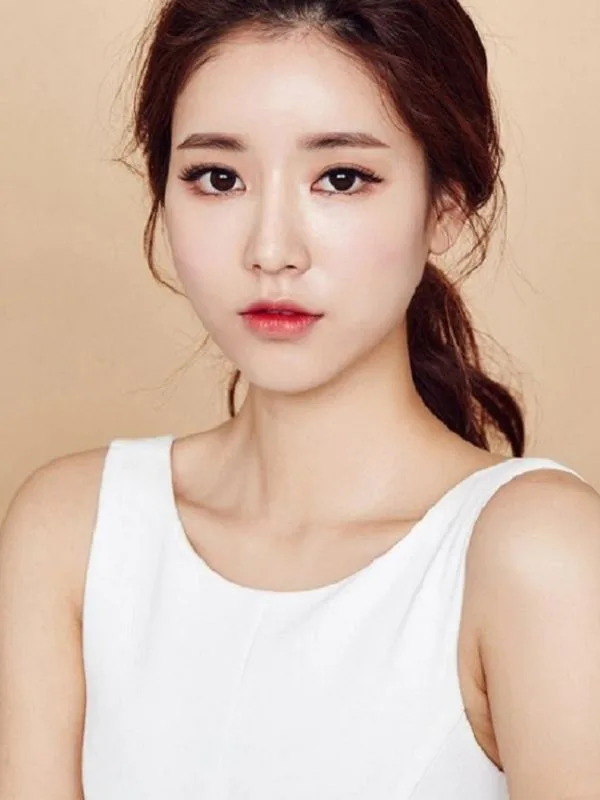 10 kiểu tóc cho nàng mặt gầy thêm phần cuốn hút - 38 10 kiểu tóc cho nàng mặt gầy thêm phần cuốn hút - 37