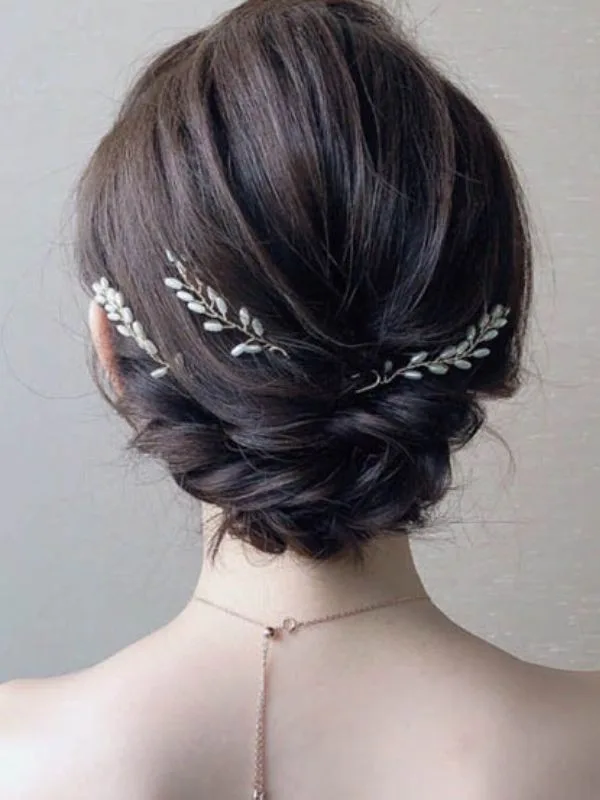 6 Kiểu Tóc Cho Cô Dâu Mặt Gầy Tỏa Sáng - 23