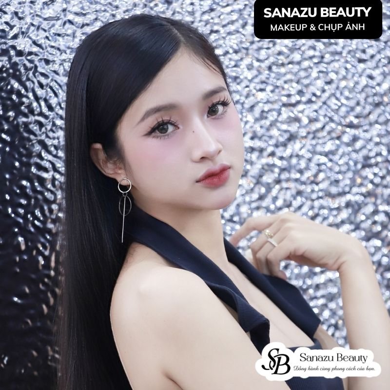 giá makeup dự tiệc tại nhà