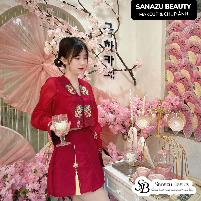 trang điểm cô dâu ngày cưới