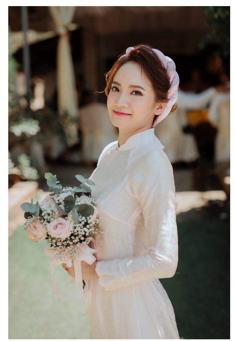 Giá Makeup gia tiên, Trang điểm cô dâu đám hỏi - 36 Giá Makeup gia tiên, Trang điểm cô dâu đám hỏi - 35