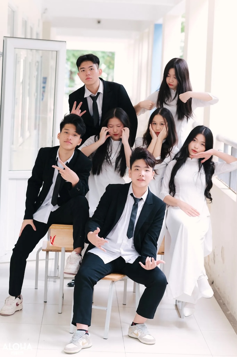 [Báo Giá] Chụp ảnh kỷ yếu, Chụp hình tốt nghiệp - 41