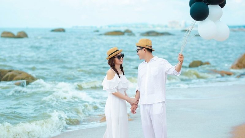10+ Concept chụp ảnh couple, Giá chụp hình cặp đôi? - 32 10+ Concept chụp ảnh couple, Giá chụp hình cặp đôi? - 31