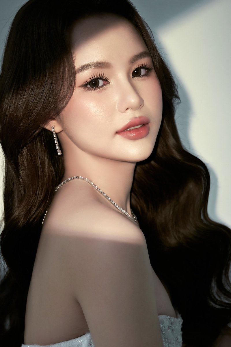 10+ Trang điểm, Makeup cô dâu tone nâu đẹp - 30 10+ Trang điểm, Makeup cô dâu tone nâu đẹp - 29