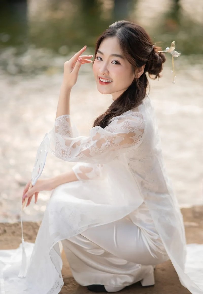 10+ Trang điểm, Makeup cô dâu tone nâu đẹp - 34 10+ Trang điểm, Makeup cô dâu tone nâu đẹp - 33