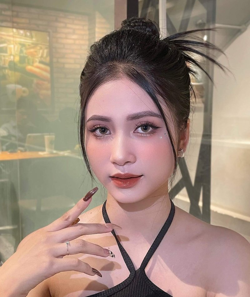 [Bí Quyết] Cách Trang điểm, Makeup cho gò má cao - 37